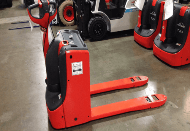 Learning About an Electric Pallet Jack in Los Angeles