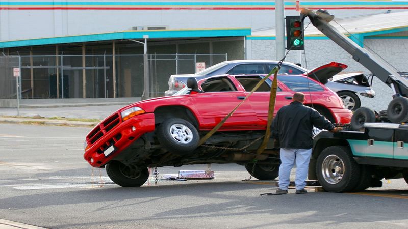 Getting Help When You Are Stranded on the Side of the Road in Atlanta