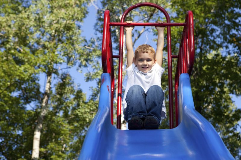 What Is the Best Time of Year to Buy a Swing Set?