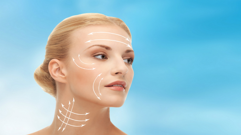 Specific Ways That a Cosmetic Surgeon in Chicago Can Improve Your Look